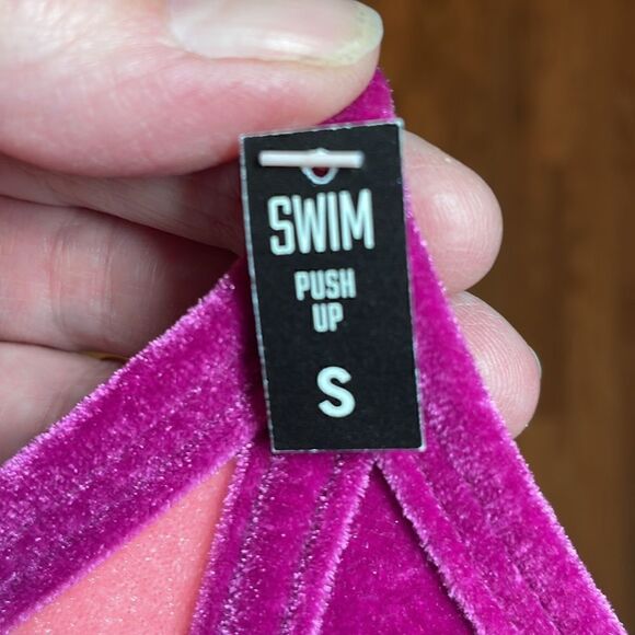 NWT! PINK Victoria’s Secret Swim Top Bikini, velvet push-up bra halter , Small - Picture 5 of 6